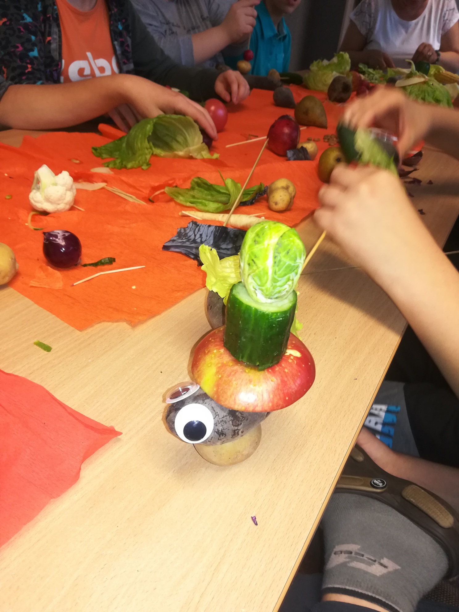 ,,Postacie z warzyw i owoców” w Grupach Wychowawczych Specjalny