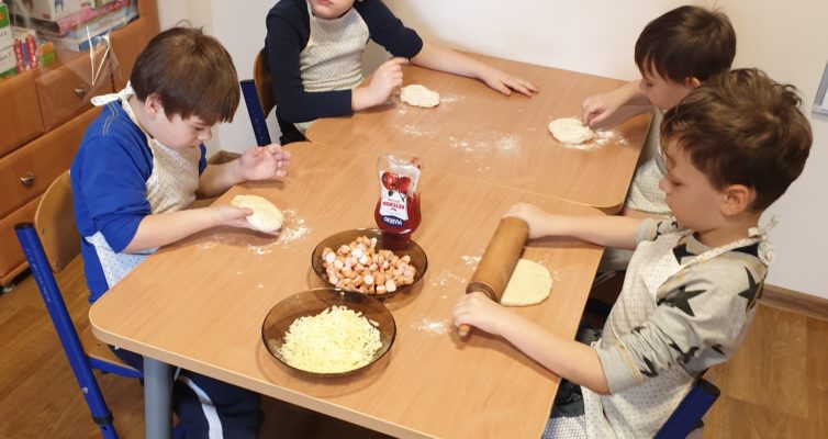 Dzień Piekarza w grupie Tygrysków Urwisków