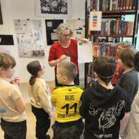 Odkrywając Świat z Nelą - Edukacyjne podchody w Warmińsko-Mazurskiej Bibliotece Pedagogicznej w Elblągu