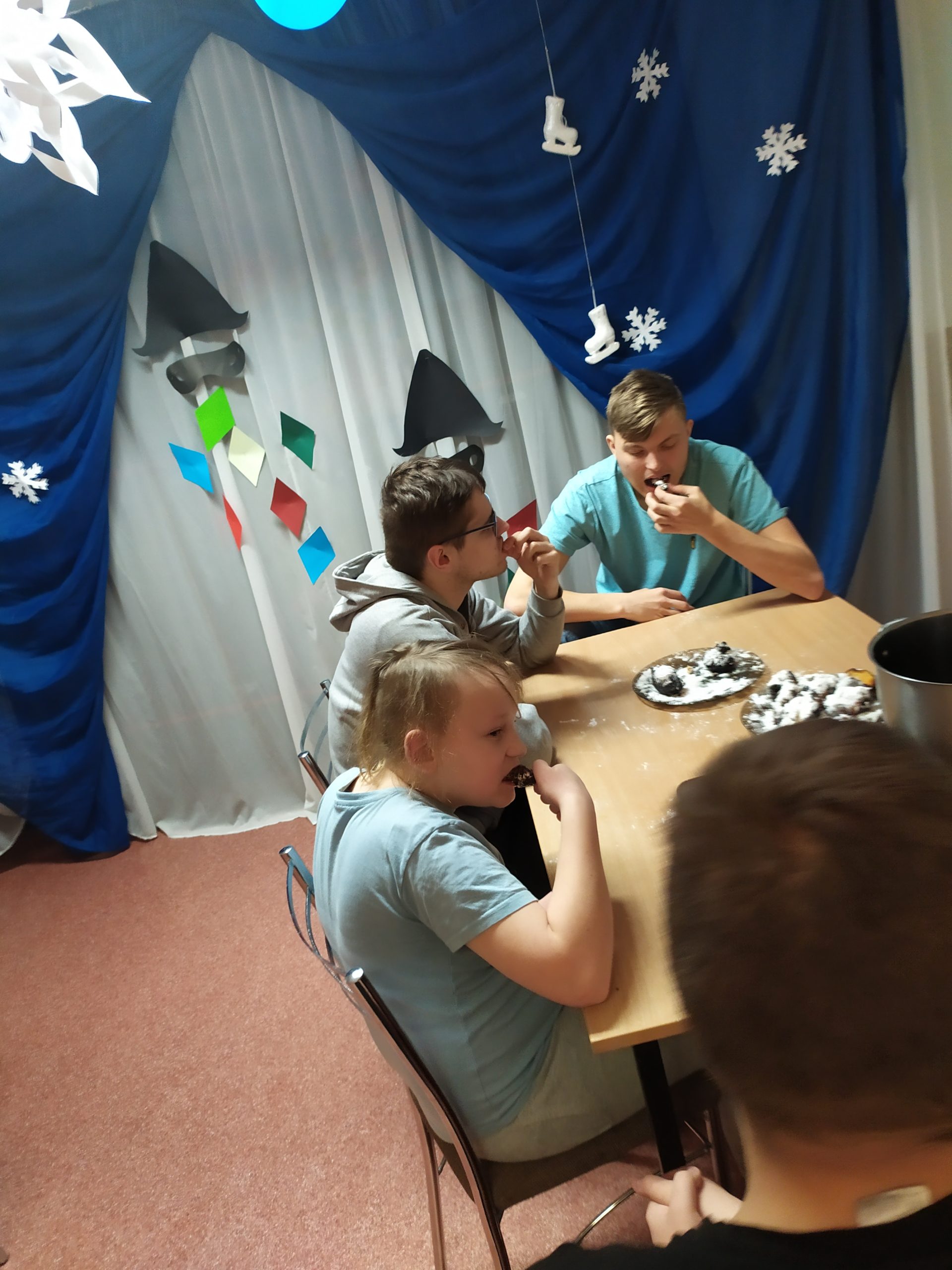 tłusty czwartek w internacie