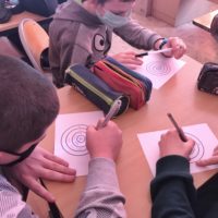 Uczniowie klasy 8e biorą udział w projekcie