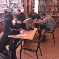 Uczniowie klasy 8e biorą udział w projekcie