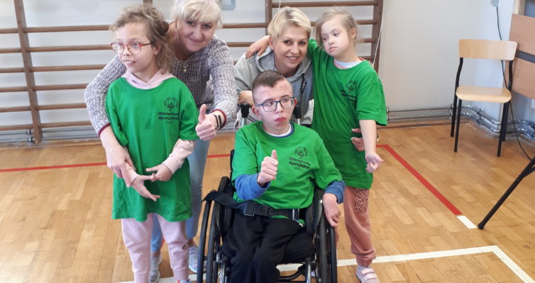 SIEDEMNASTY REGIONALNY DZIEŃ TRENINGOWY PROGRAMU AKTYWNOŚCI MOTORYCZNEJ OLIMPIAD SPECJALNYCH W OLSZTYNIE
