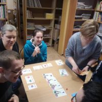 uczniwie-graja-w-zakupy