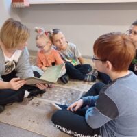 czytamy-książkę-o-pająku