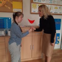 Z kulturą mi twarzy