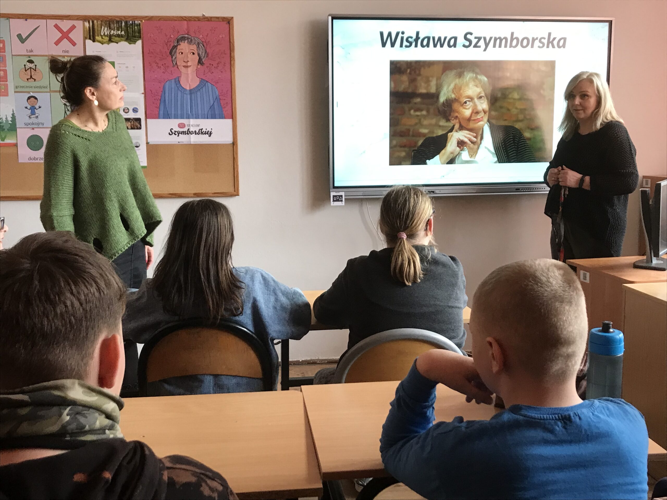 lekcja-biblioteczna-DZIEŃ-POEZJI