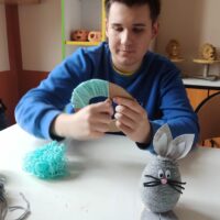 Po sznurku do kłębka