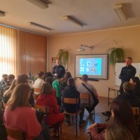 Walka z wulgaryzmami – wizyta policjantów w szkole