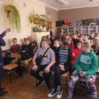 Walka z wulgaryzmami – wizyta policjantów w szkole