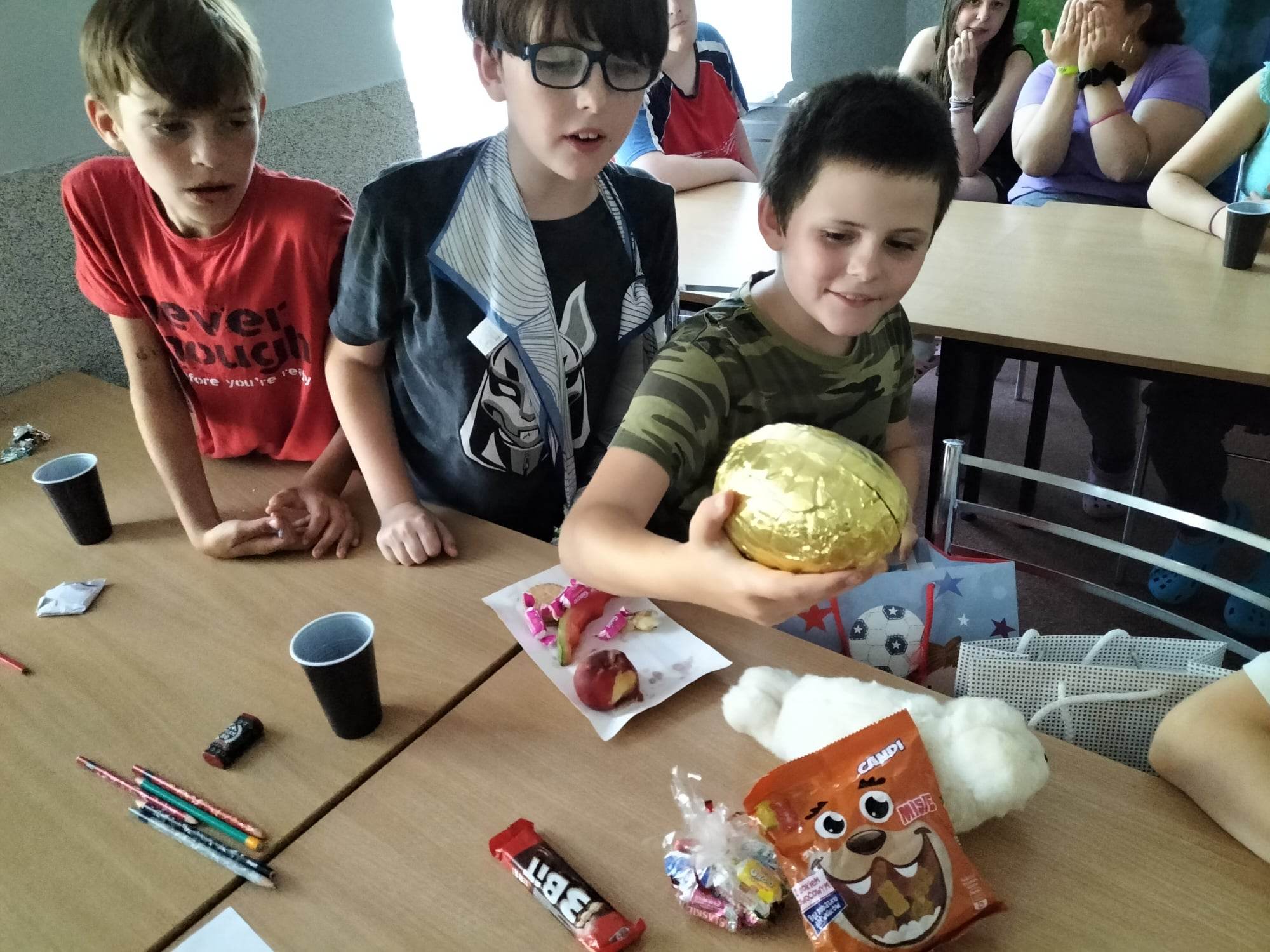 URODZINY SZYMONA W INTERNACIE