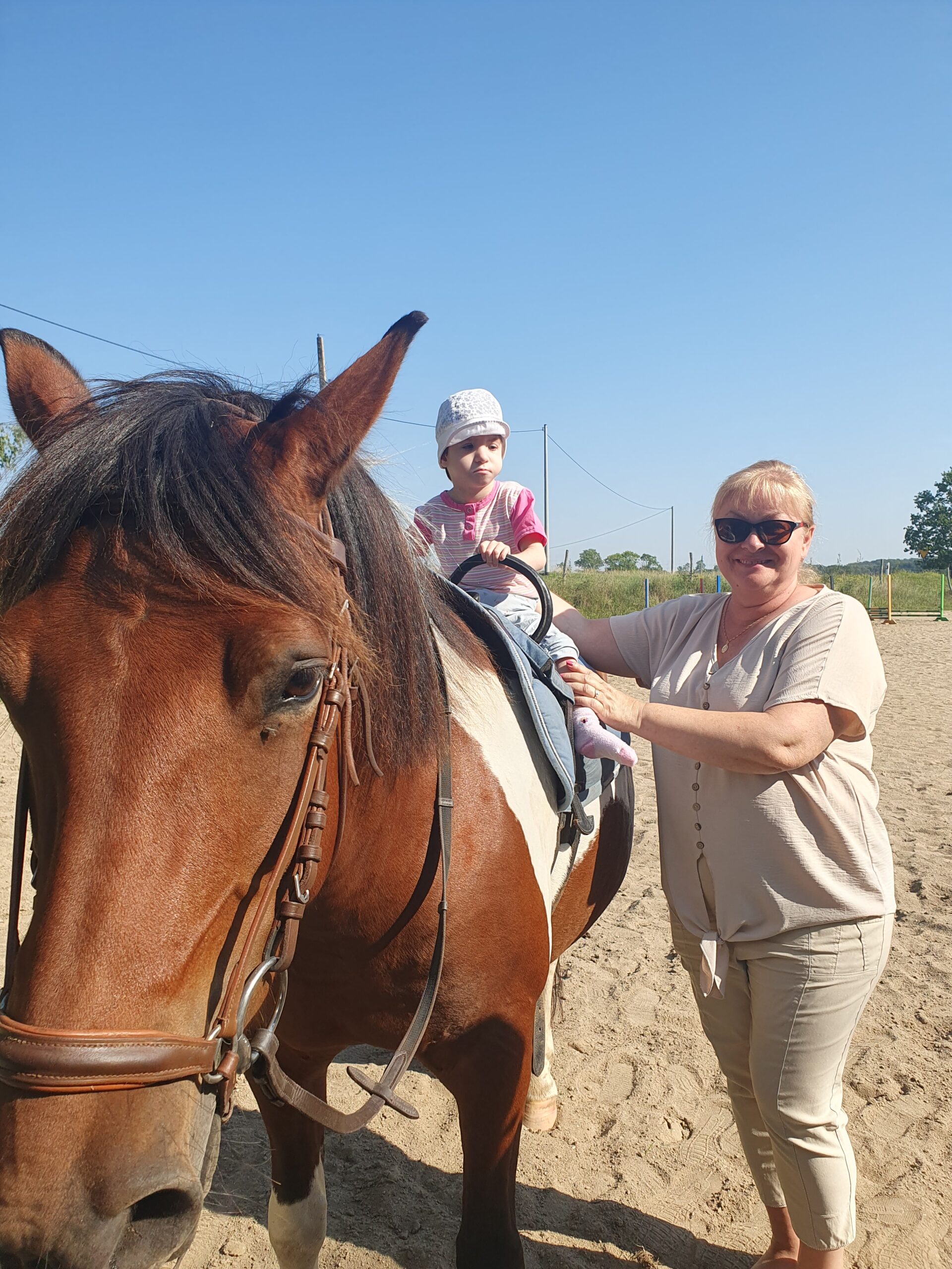 Wycieczka dzieci z DPS do Wilkowa