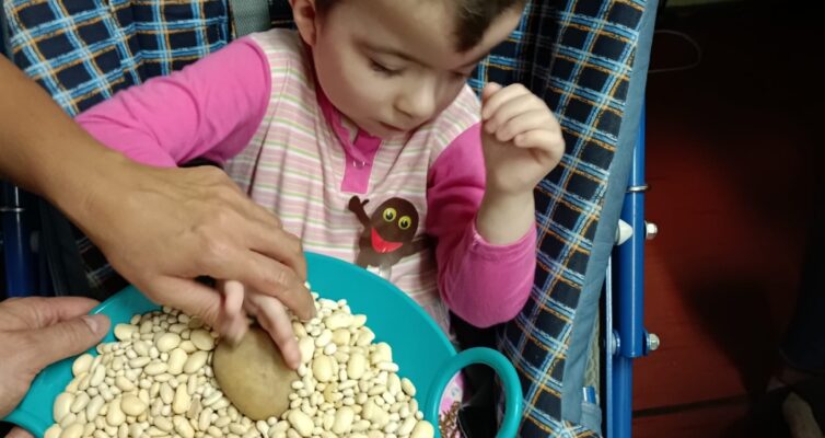 Święto Pieczonego Ziemniaka w DPS