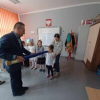 Pasowanie pierwszoklasistów na uczniów