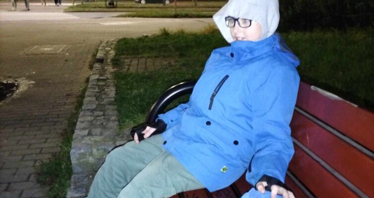 nie bij mnie, kochaj mnie!