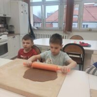 PIERNICZKOWY ZAWRÓT GŁOWY