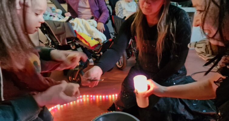 KOCHAJCIE CZAROWNICE