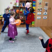 Bal karnawałowy w przedszkolu
