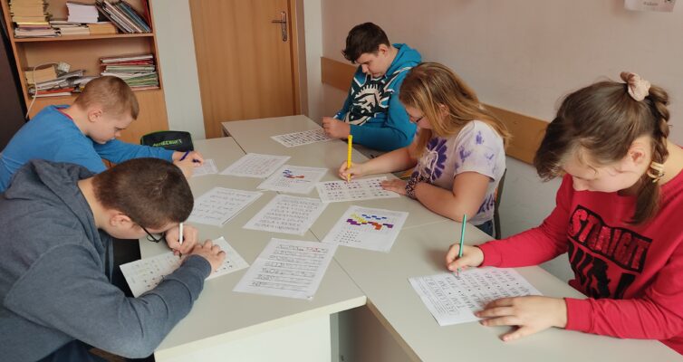 Szóstoklasiści doskonalą mózg, czyli jak wyjść głowie naprzeciw….